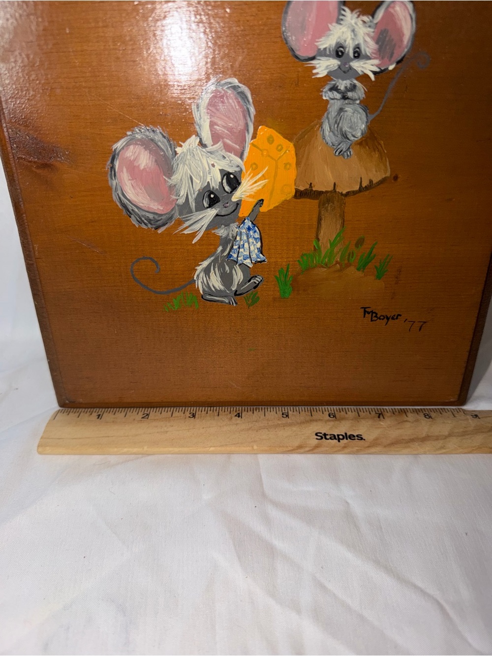 Vintage 1977 Whimsical Mice Hand-Painted Wood Plaque - Picture 2 of 7